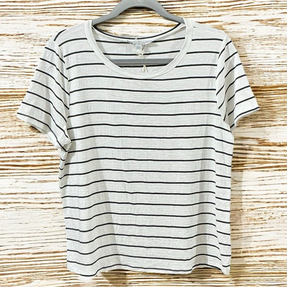 GREEN ENVELOPE Striped Tee L 20.5” p2p Eggshell/Black $40 Retail NWT - Picture 1 of 8